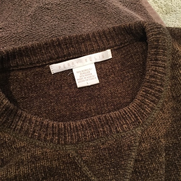 Perry Ellis Other - Perry Ellis Large Men’s Soft Long Sleeve Sweater